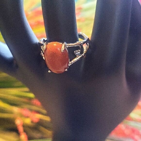 Solitaire Goldstone Ring Size 9 - Picture 3 of 13